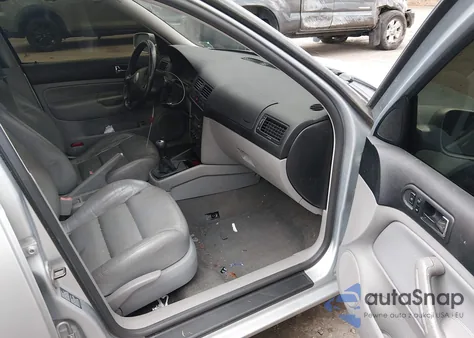 2003 Volkswagen Jetta Gls Tdi from USA, damaged, VIN 3VWSP69M43M182510